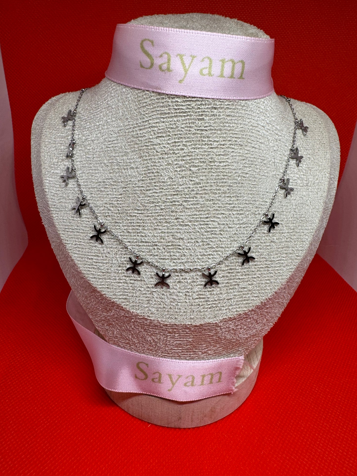 Collier Layâ
