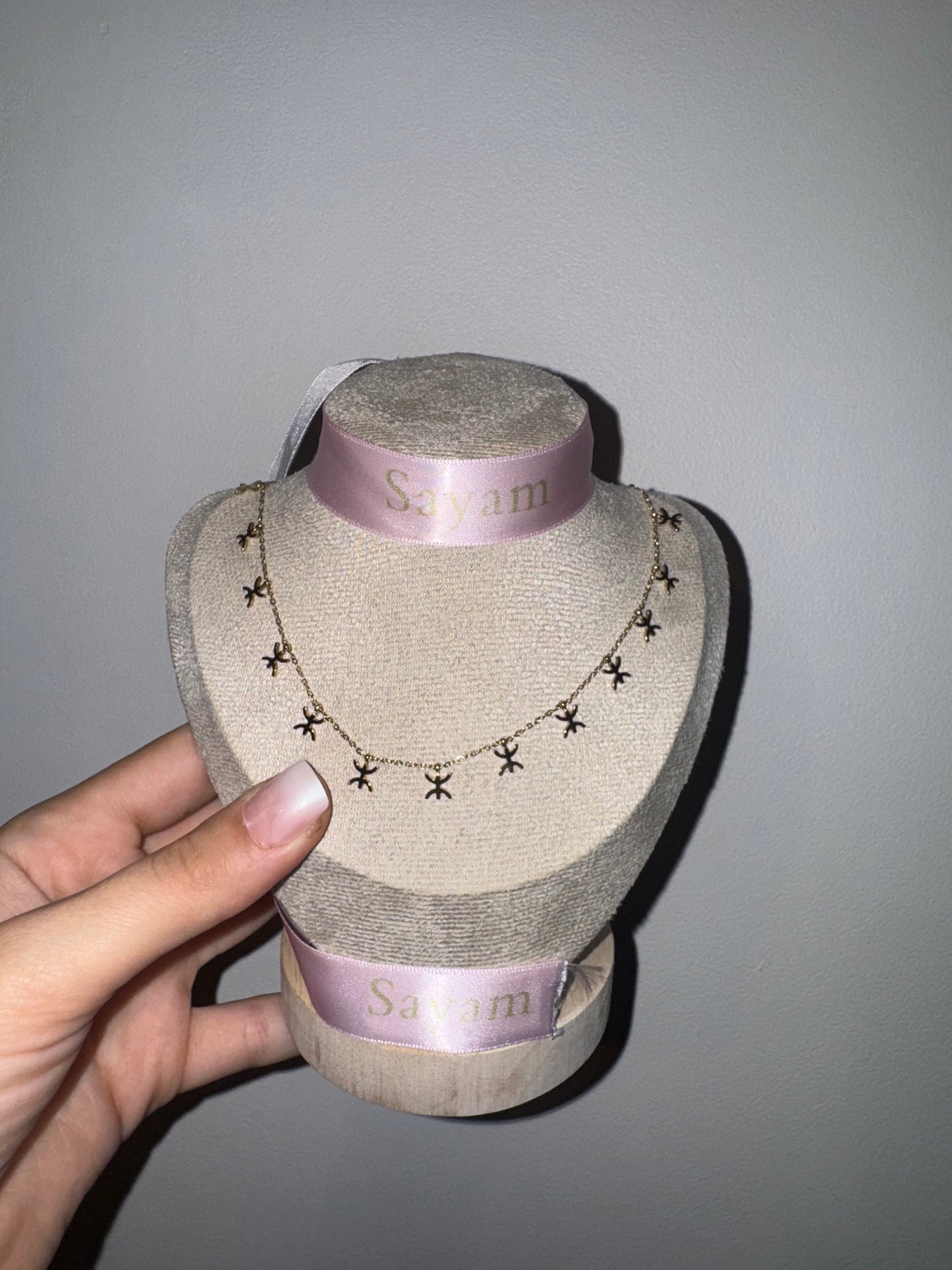 Collier Layâ